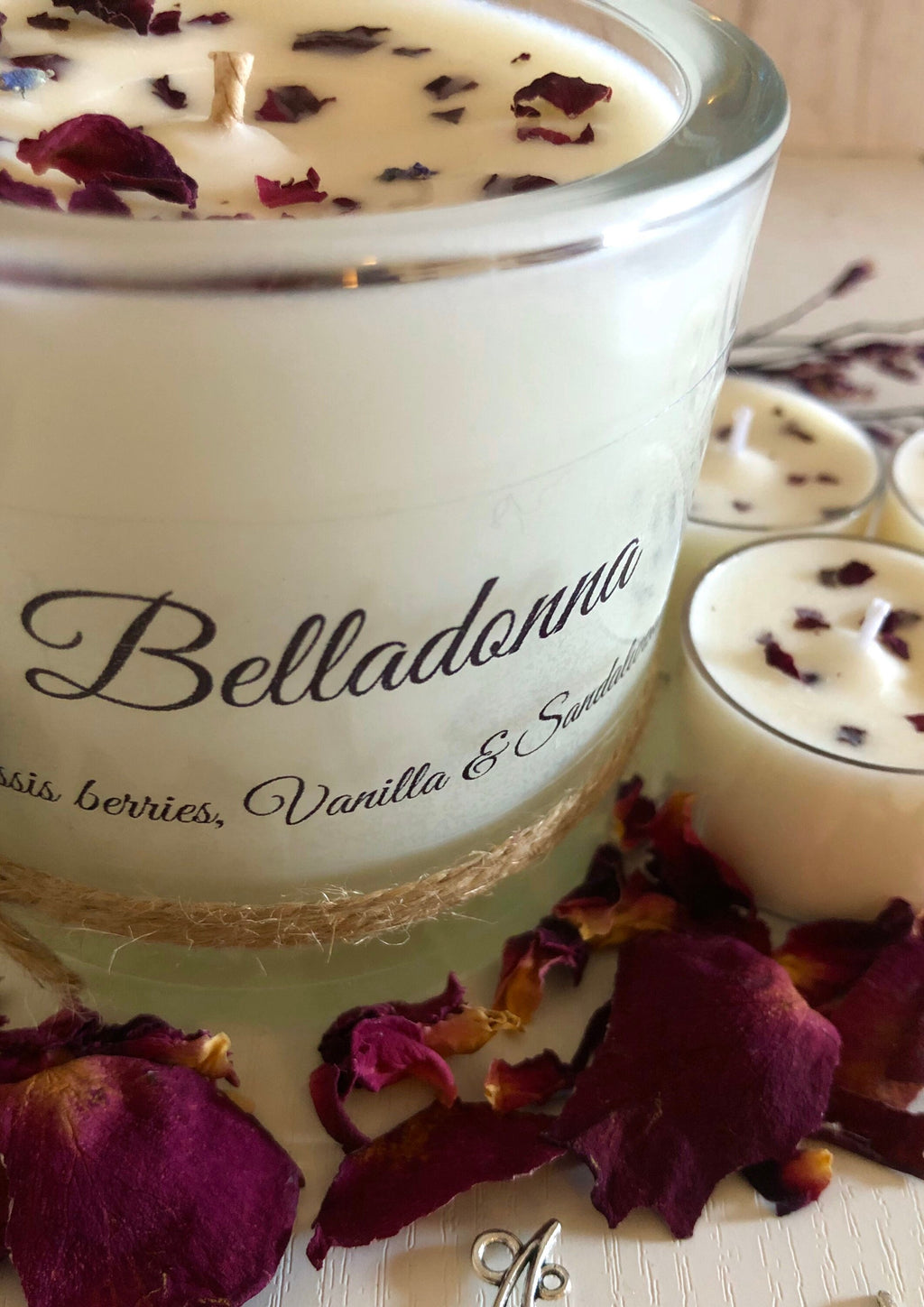 Belladonna & 3 Tealights | Cassis berries, Vanilla & Sandalwood