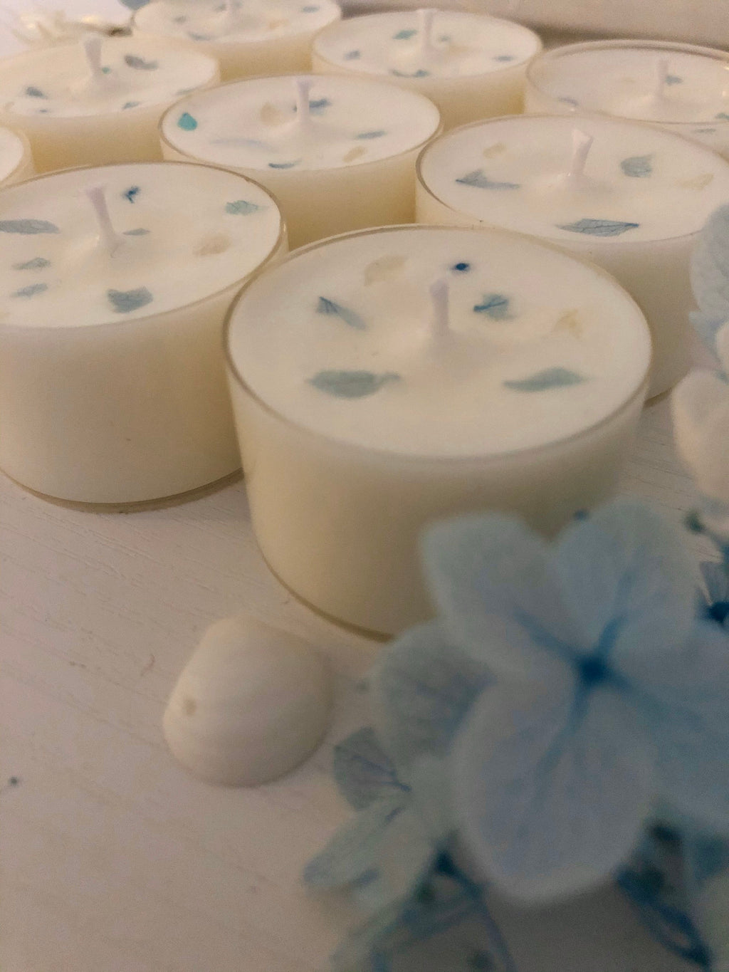 Ocean Tides Tealights | Sea salt, Driftwood & Cyclamen